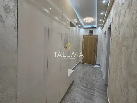 Izdavanje, dvosoban stan, 86m², Stara Varoš, Podgorica - image 13