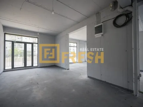 Izdavanje, poslovni prostor, 150m², Stari Aerodrom, Podgorica - image 2