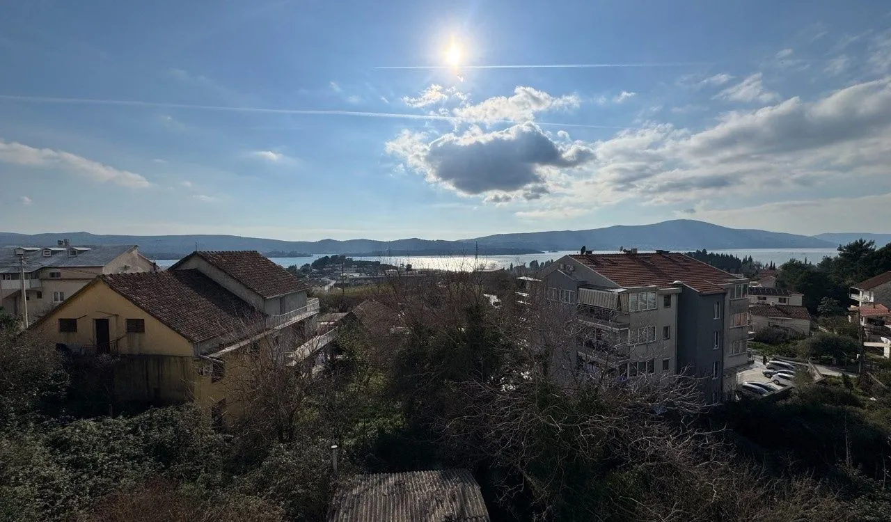Prodaja, dvosoban stan, 76m², Tivat, Crna Gora