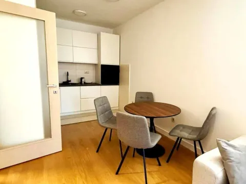 Rent, apartment, 43m², City Kvart, Podgorica - image 3