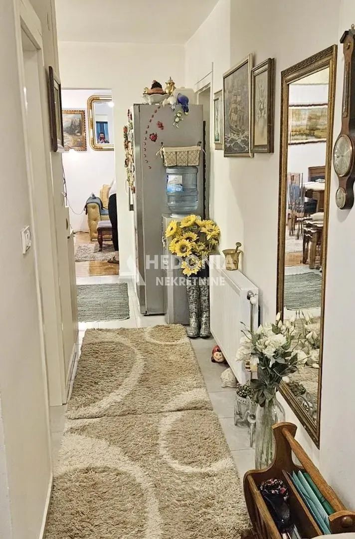 Prodaja, dvosoban stan, 51m², Ledine, Beograd