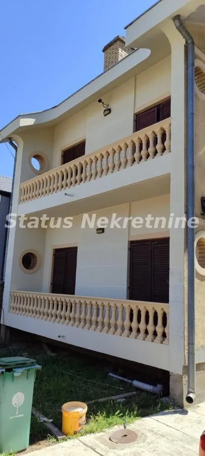 Prodaja, kuća, 420m², Temerin, Novi Sad