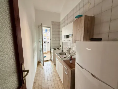 Izdavanje, jednosoban stan, 40m², Centar, Bar - image 3