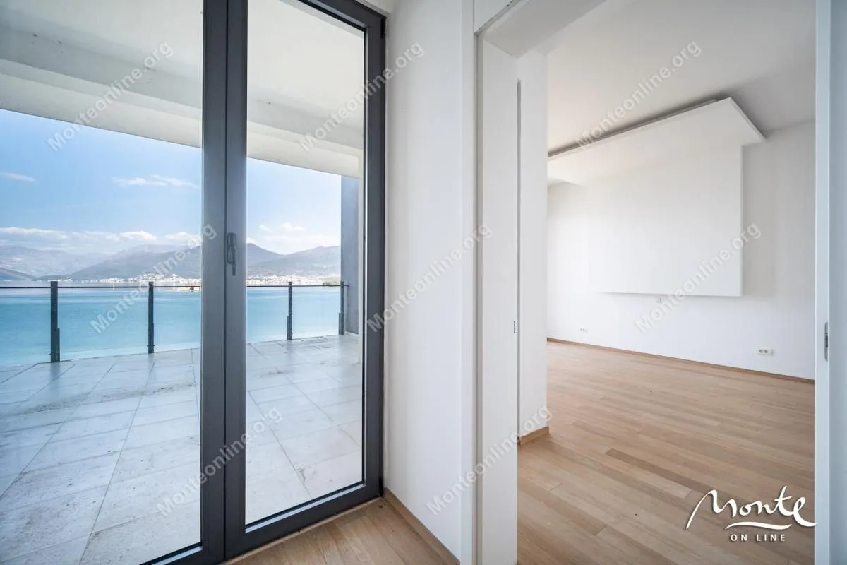 Prodaja, kuća, 770m², Krašići, Tivat