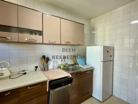 Rent, two bedroom apartment, 85m², Centar, Bar - image 10