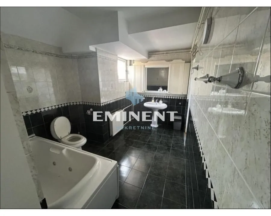 Rent, apartment, 176m², Autokomanda, Voždovac Sve Podlokacije