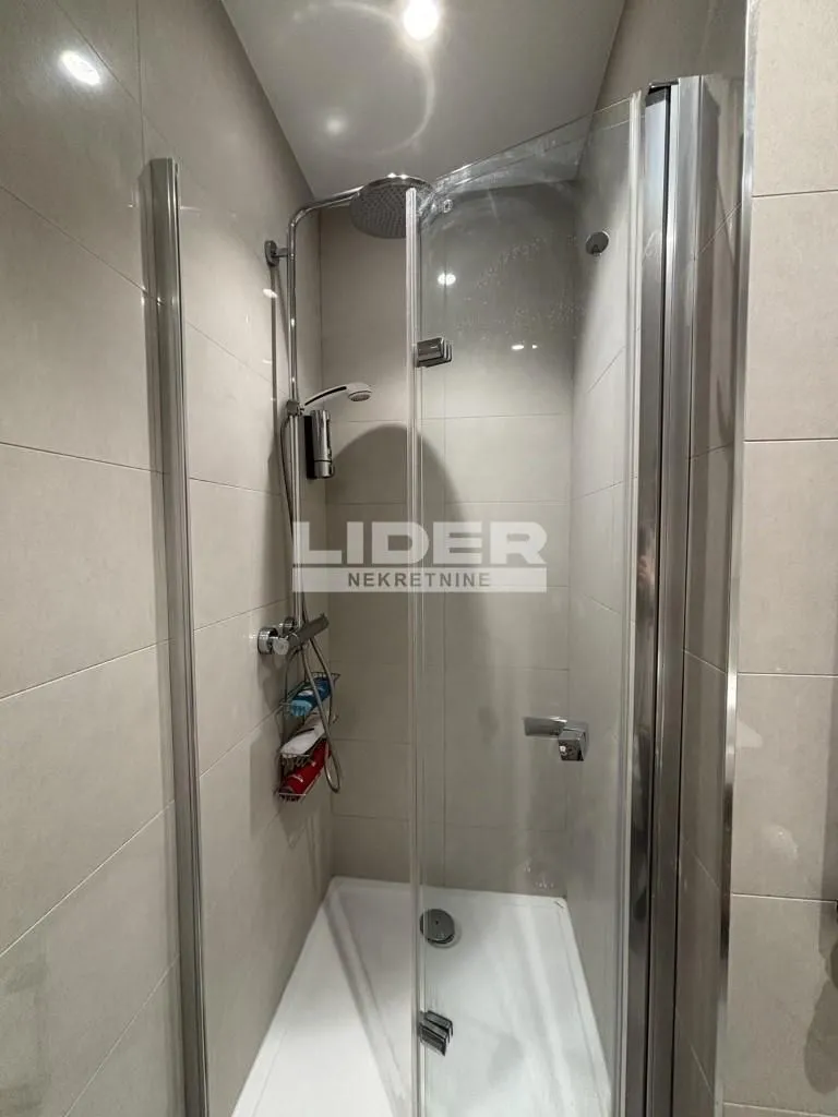 Sale, three bedroom apartment, 108m², Savski Venac, Beograd