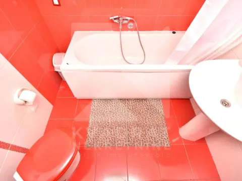 Rent, house, 250m², Stari Aerodrom, Podgorica - image 19