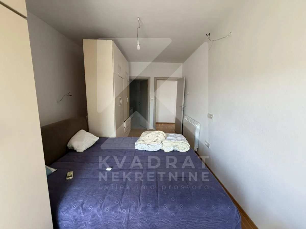 Rent, house, 220m², Tološi, Podgorica