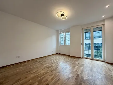 Sale, two bedroom apartment, 45m², Savski Venac, Beograd - image 3