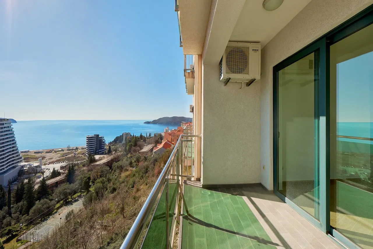 Sale, two bedroom apartment, 85m², Bečići, Budva