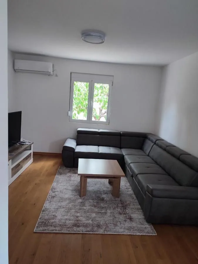 Rent, house, 60m², Zagorič, Podgorica