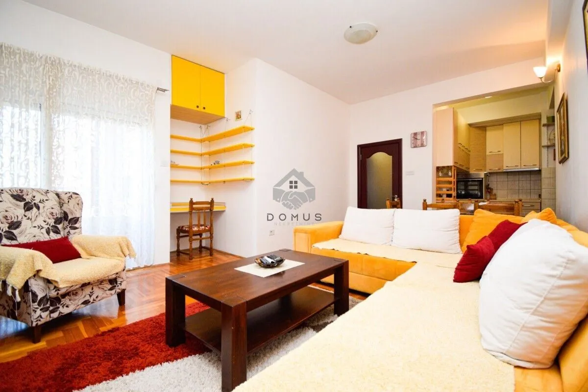 Prodaja, jednosoban stan, 57m², Krivi Most, Podgorica