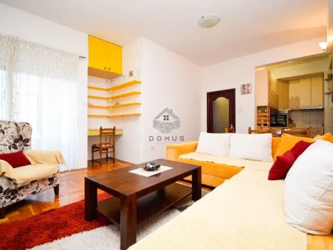 Prodaja, jednosoban stan, 57m², Krivi Most, Podgorica - image 8