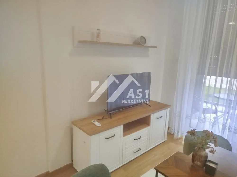 Izdavanje, dvosoban stan, 54m², Telep, Novi Sad Sve Podlokacije
