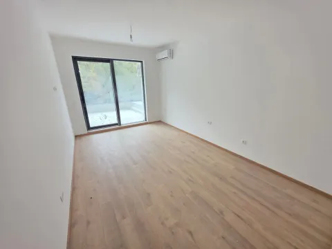 Sale, studio apartment, 33m², Kamenovo, Budva - image 5