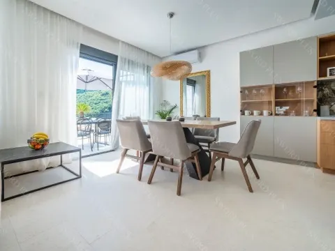 Prodaja, kuća, 160m², Centar, Budva - image 6