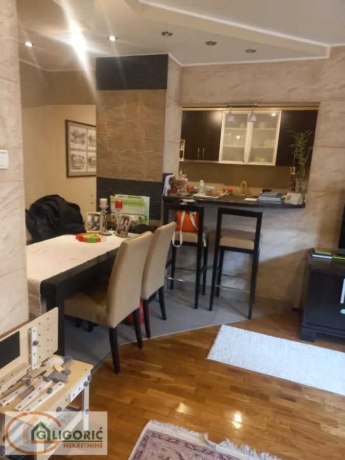 Prodaja, trosoban stan, 75m², Botanička Bašta, Palilula Sve Podlokacije