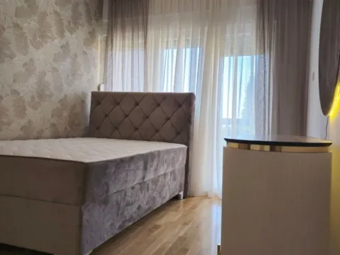 Izdavanje, stan, 90m², Tuški Put, Podgorica - image 3