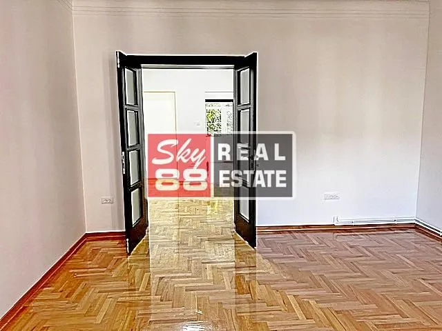 Prodaja, dvosoban stan, 50m², Vračar Sve Podlokacije, Beograd