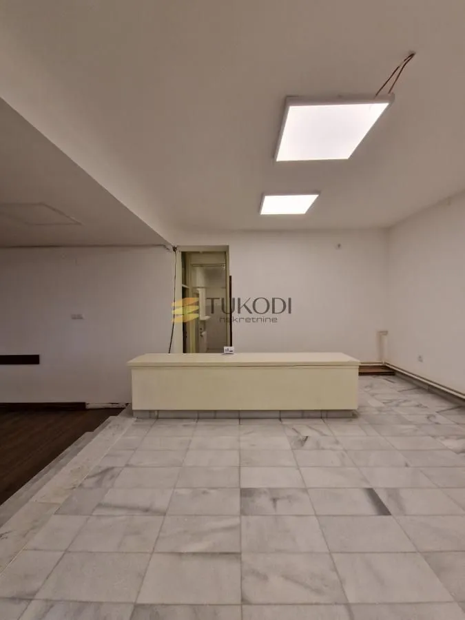 Sale, office space, 176m², Kosančićev Venac, Beograd