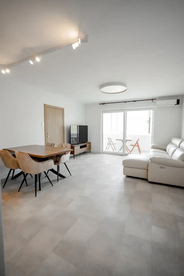 Sale, one bedroom apartment, 45m², Sveti Stefan, Budva