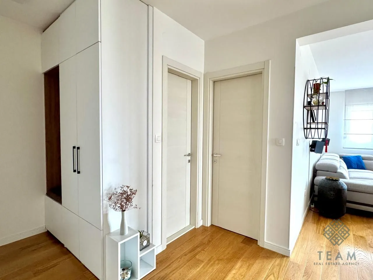 Prodaja, dvosoban stan, 70m², Central Point, Podgorica