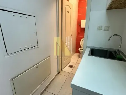 Izdavanje, poslovni prostor, 191m², Bulevar Evrope, Novi Sad Sve Podlokacije - image 12