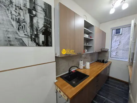 Izdavanje, dvosoban stan, 75m², Slavija, Vračar Sve Podlokacije - image 6