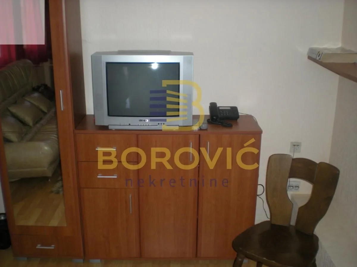 Sale, one bedroom apartment, 40m², Vračar Hram, Vračar Sve Podlokacije