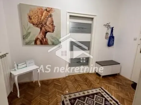 Izdavanje, dvosoban stan, 67m², Kalenić Pijaca, Vračar Sve Podlokacije - image 18