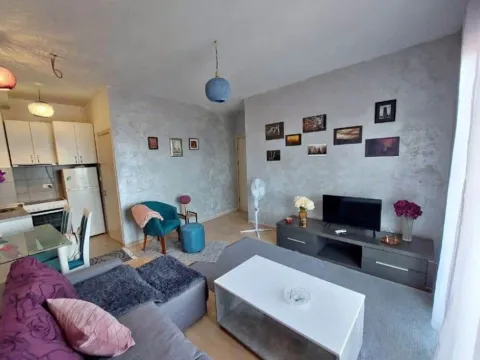 Rent, two bedroom apartment, 60m², City Kvart, Podgorica - image 2