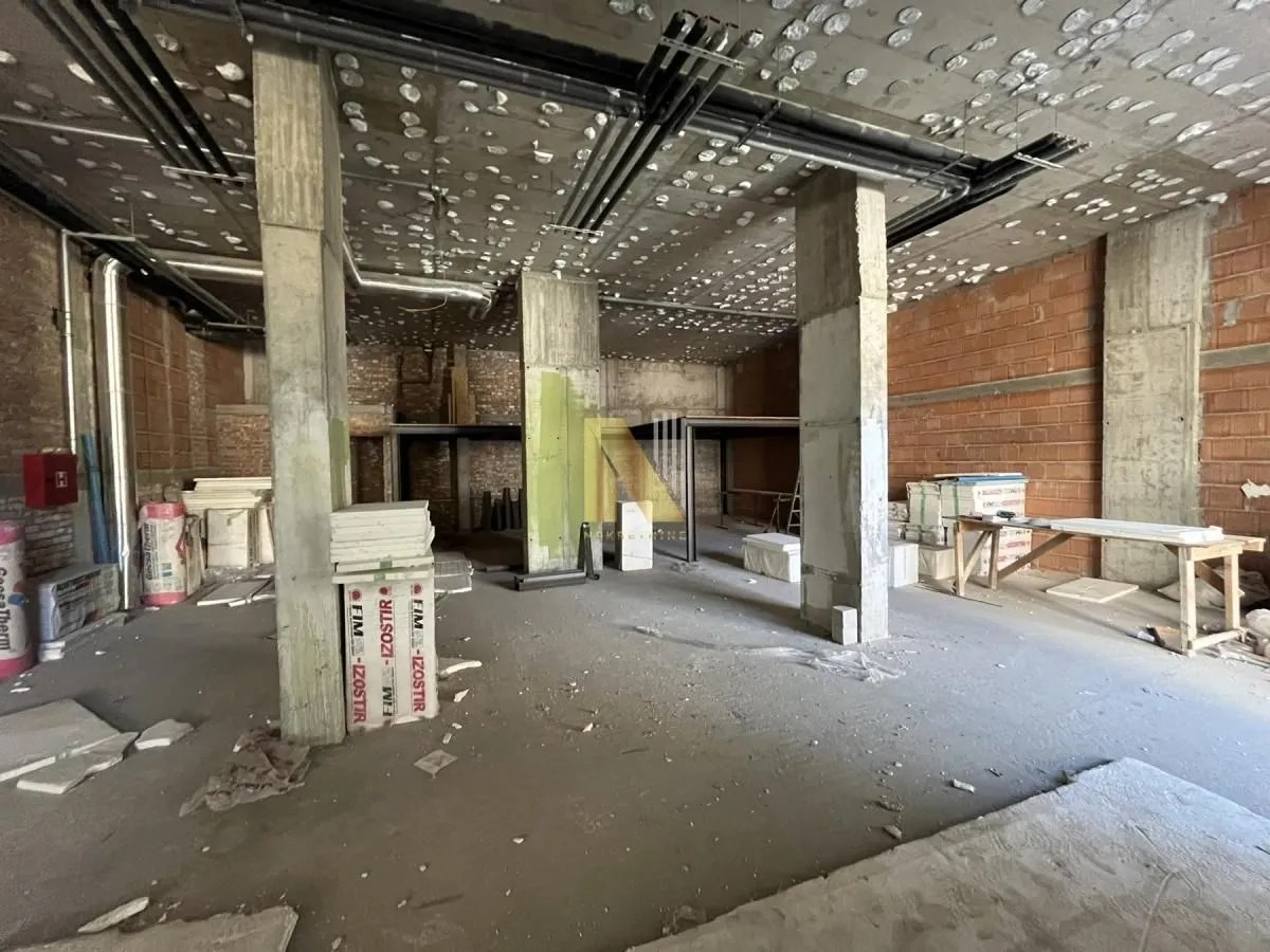 Sale, office space, 147m², Podbara, Novi Sad Sve Podlokacije