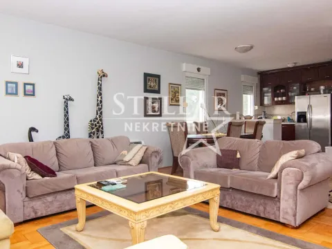 Rent, three bedroom apartment, 115m², Gorica C, Podgorica - image 2