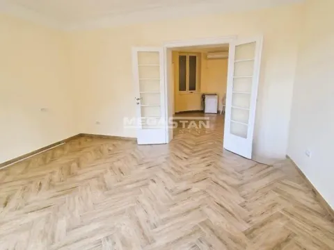 Rent, three bedroom apartment, 78m², Stari Grad, Beograd