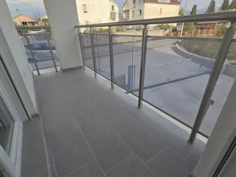 Izdavanje, jednosoban stan, 47m², Zagorič, Podgorica - image 5