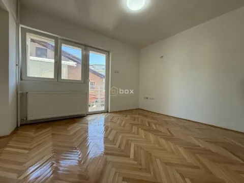 Prodaja, jednosoban stan, 38m², Dom zdravlja, Niš - image 8