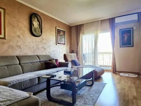 Prodaja, stan, 80m², Zabjelo, Podgorica - image 1