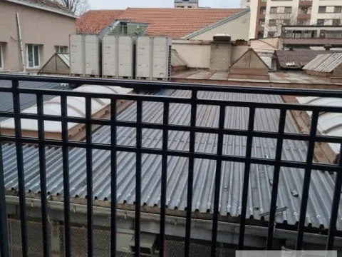 Izdavanje, trosoban stan, 55m², Šumice, Beograd - image 18