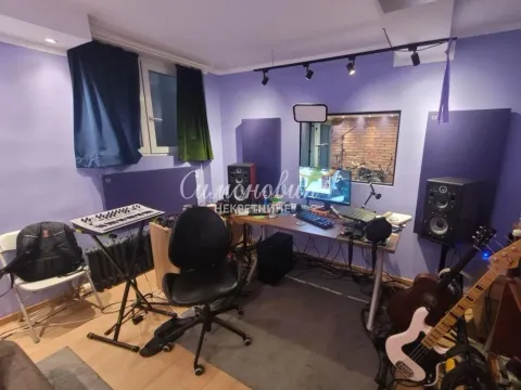 Izdavanje, poslovni prostor, 93m², Čukarica, Beograd - image 8