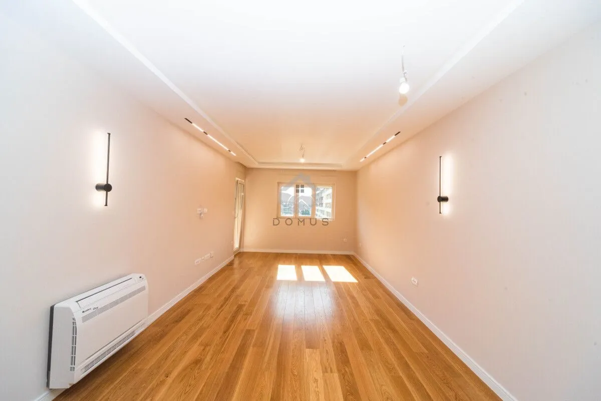 Rent, office space, 67m², Central Point, Podgorica
