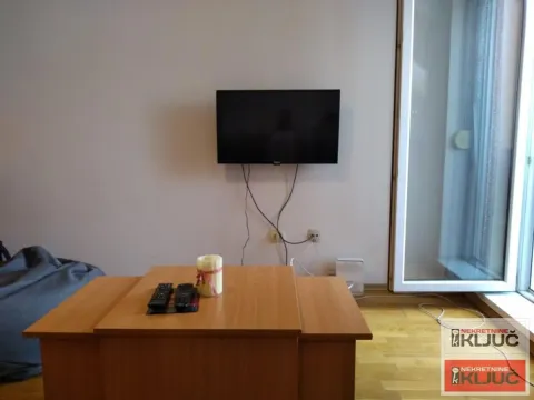 Izdavanje, garsonjera, 26m², Nova Detelinara, Novi Sad Sve Podlokacije - image 3