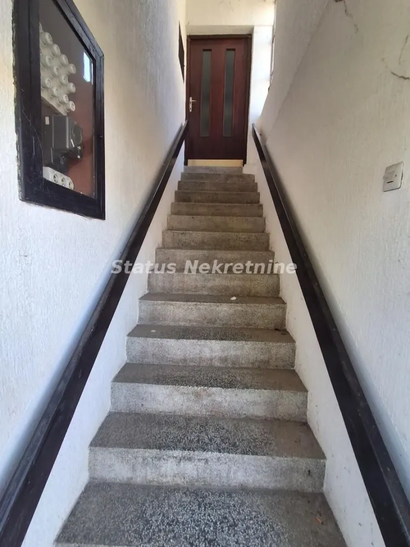 Prodaja, kuća, 150m², Futog, Novi Sad Sve Podlokacije