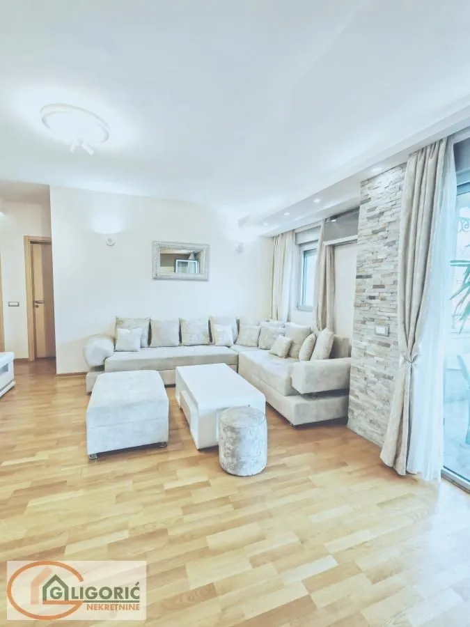 Izdavanje, trosoban stan, 68m², Košutnjak, Beograd