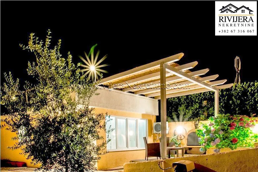 Prodaja, kuća, 187m², Igalo, Herceg Novi