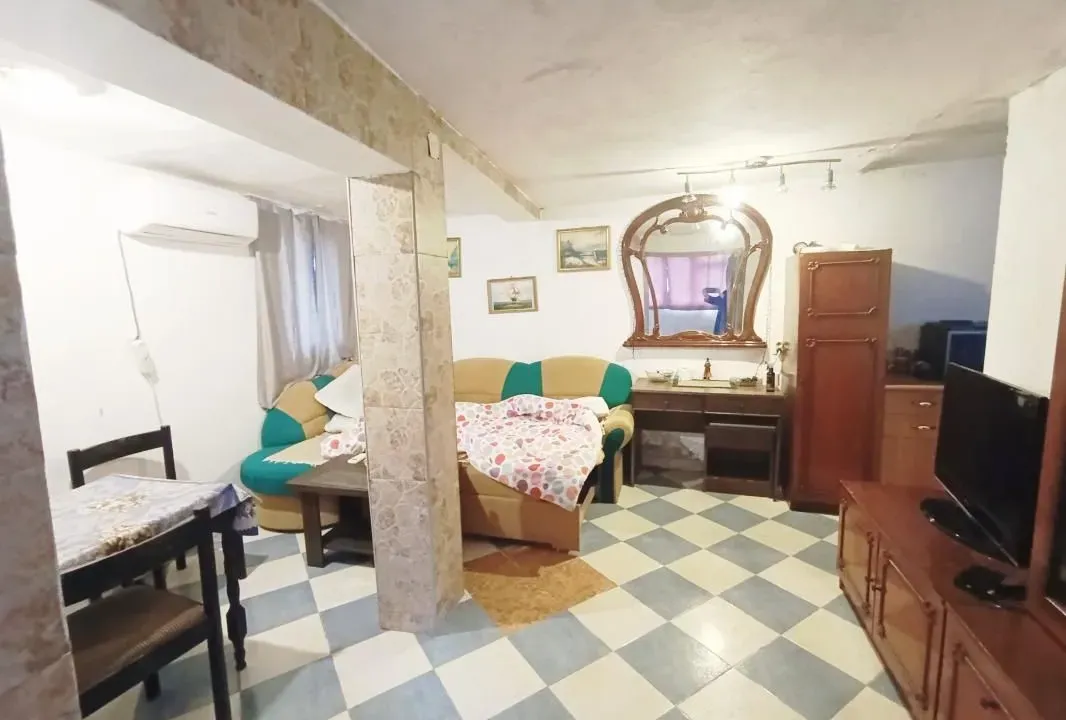 Sale, house, 303m², Sutomore, Bar