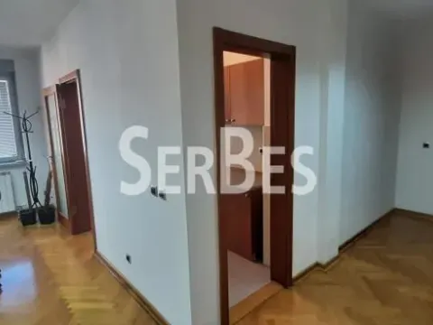 Izdavanje, poslovni prostor, 117m², Spens, Novi Sad Sve Podlokacije - image 12