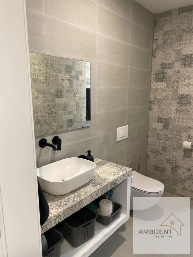 Sale, house, 600m², Sopot, Beograd