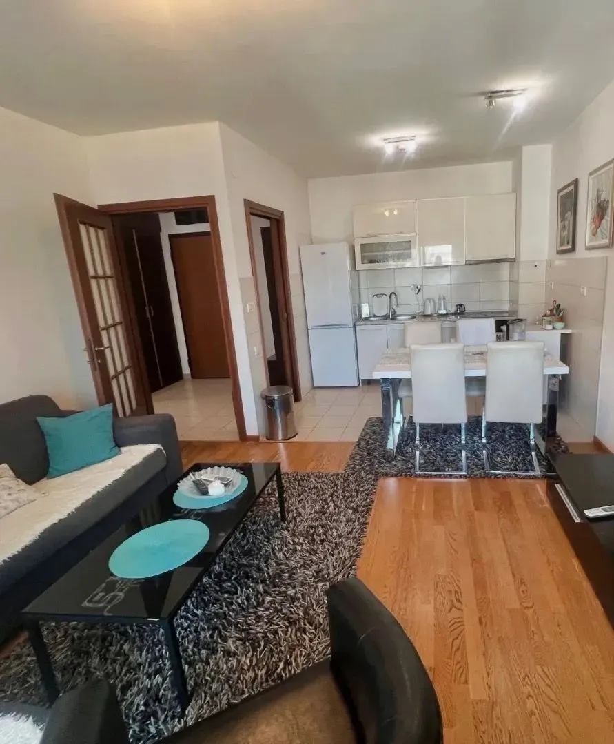 Rent, two bedroom apartment, 74m², City Kvart, Podgorica
