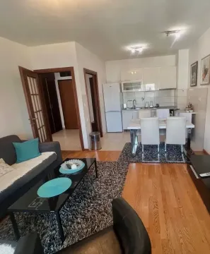 Rent, two bedroom apartment, 74m², City Kvart, Podgorica - image 3